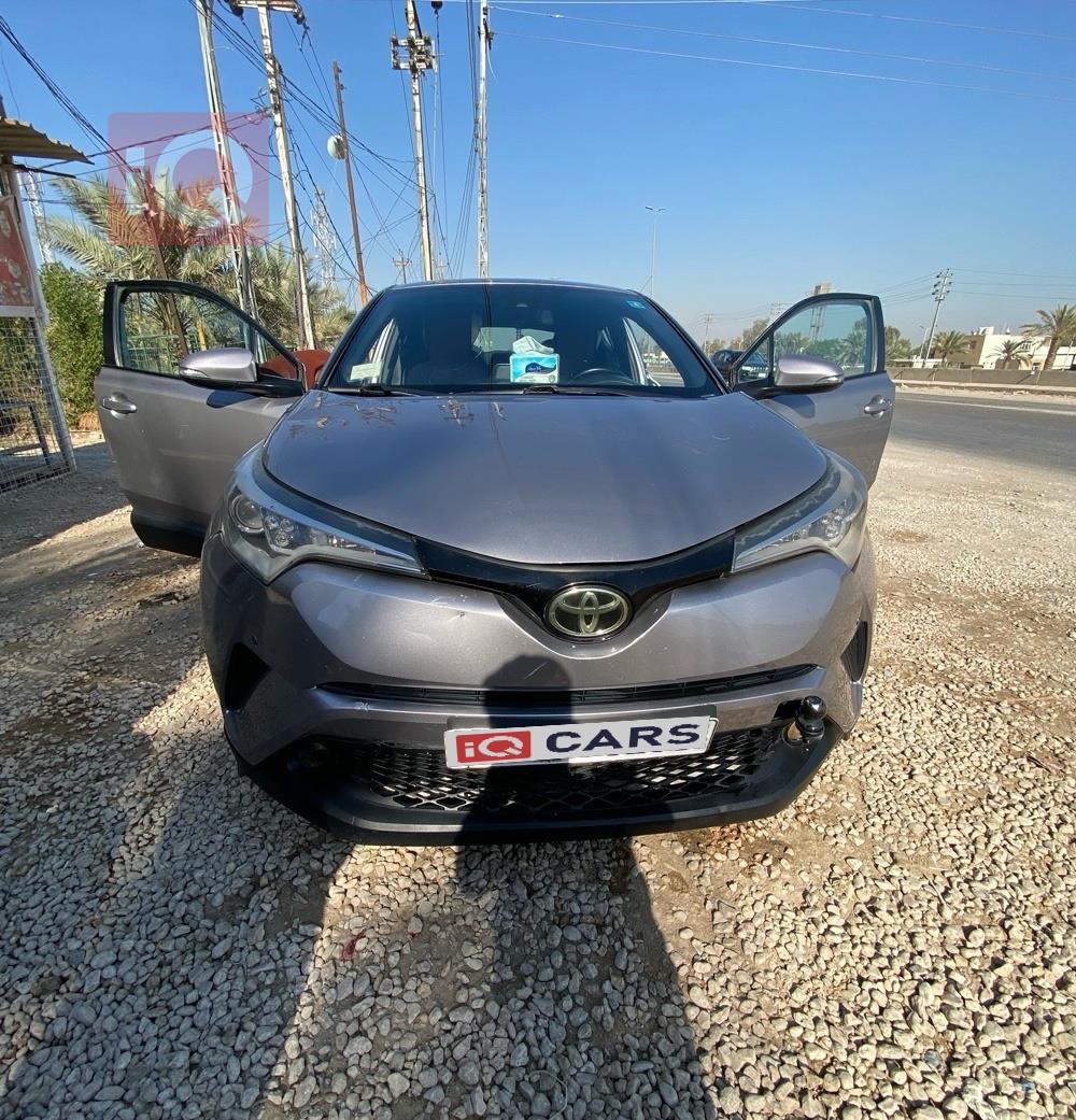 تويوتا سي اتش ار